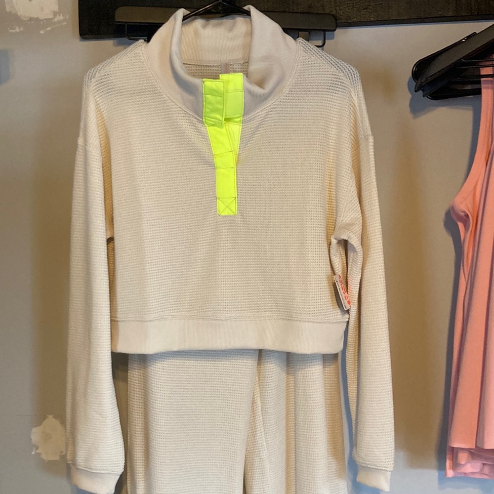 NWT Free people movement lounge set